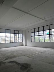 Hh @ Kallang (D13), Factory #543799881